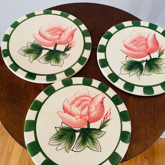 Three Vintage Trivets with Rose, Vintage Kitchenwares, Vintage Floral Trivets - Picture 2 of 4